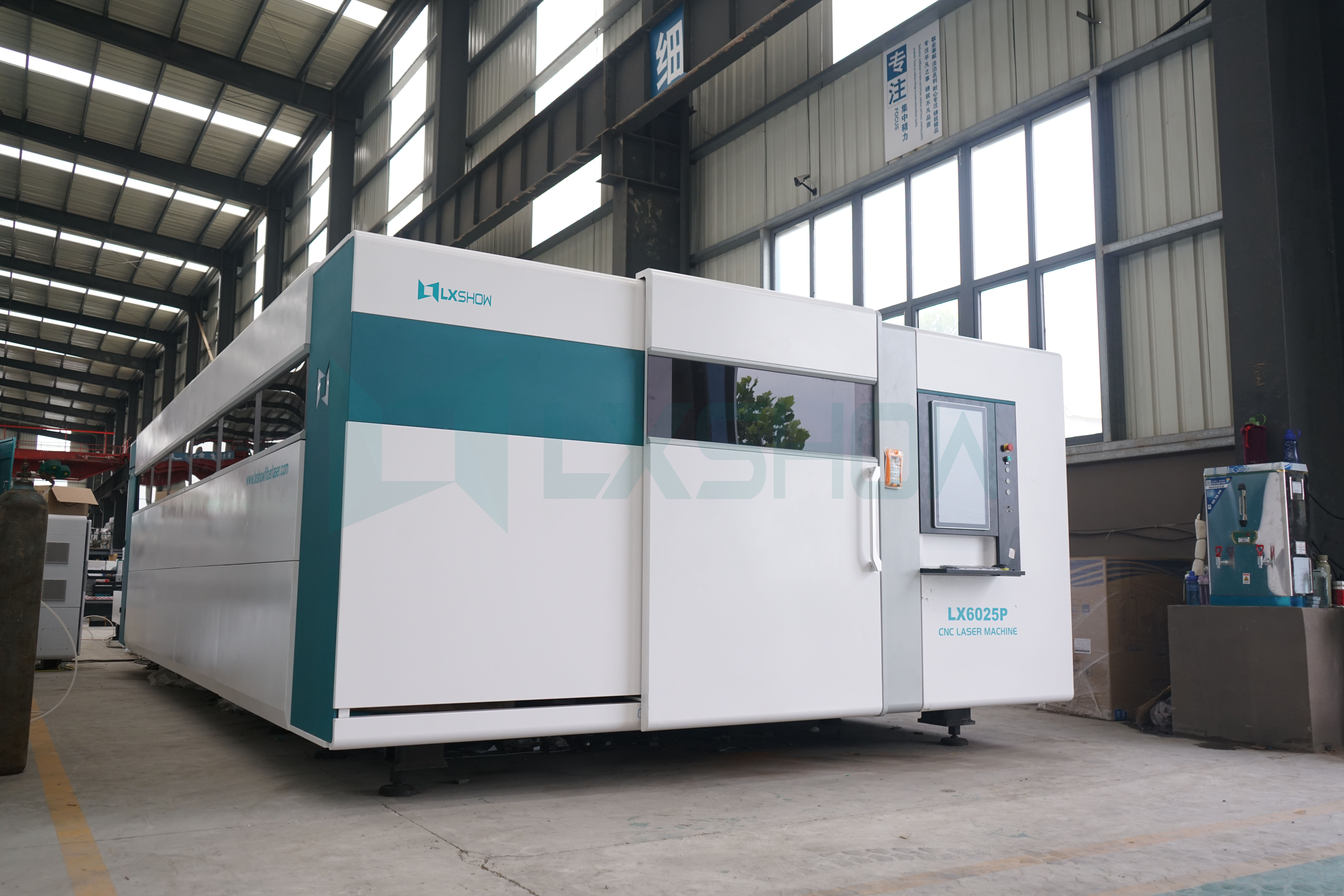 평판 레이저절단기 LX6025P 20KW